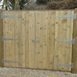 Double gates from front